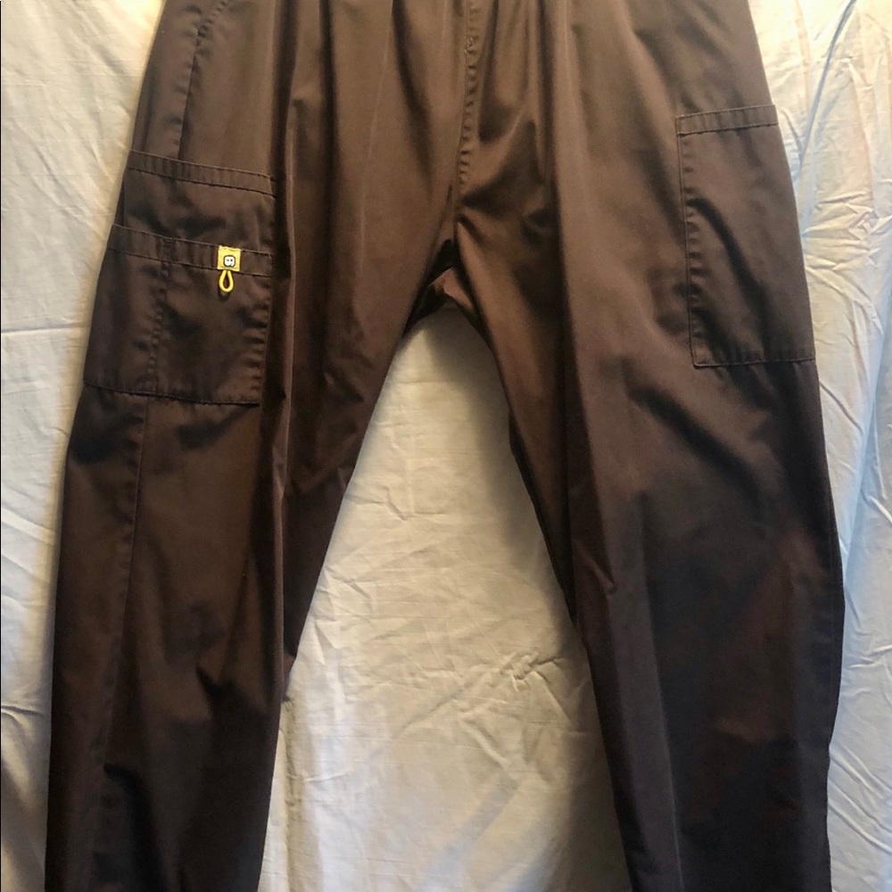 🔥 SCRUBS: BUY 2/GET 1 1/2 OFF!pants, EUC, XLp